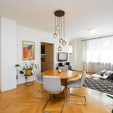 Apartamento Modern - Walk To Main Station Bratislava